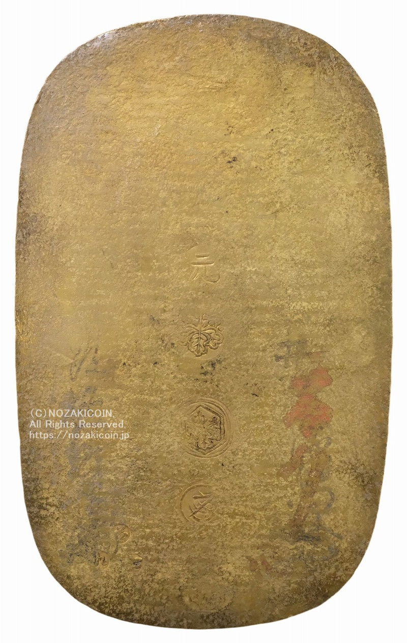 大幅値下げ‼️「古伊万里」印判葉に牡丹蝶文壷 大幅値下げ‼️「古