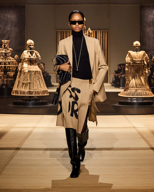 60年代に一世を風靡したプレタポルテ「ミス ディオール」にオマージュ