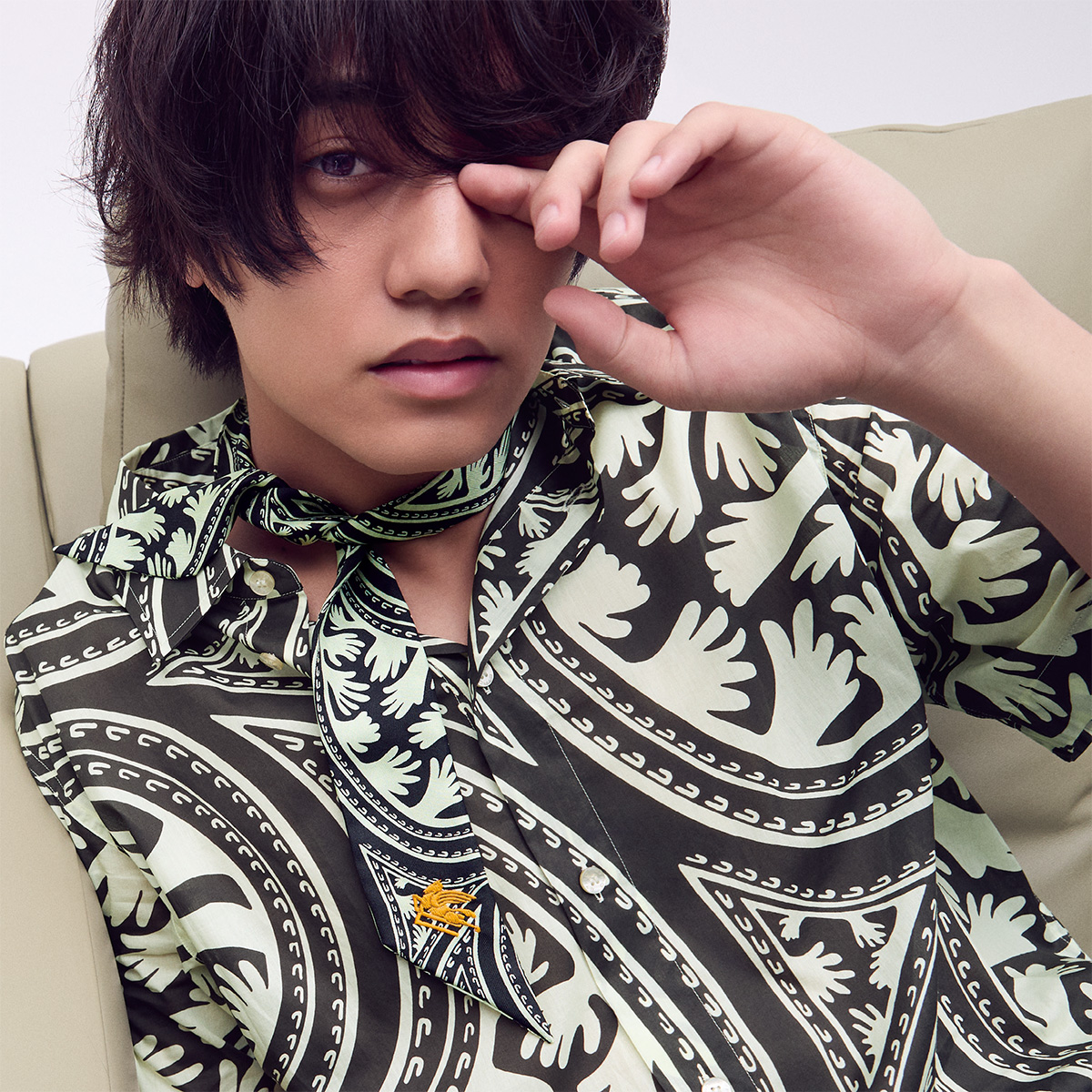 King ＆ Prince 髙橋海人、自らデザインしたペイズリーが彩る「エトロ