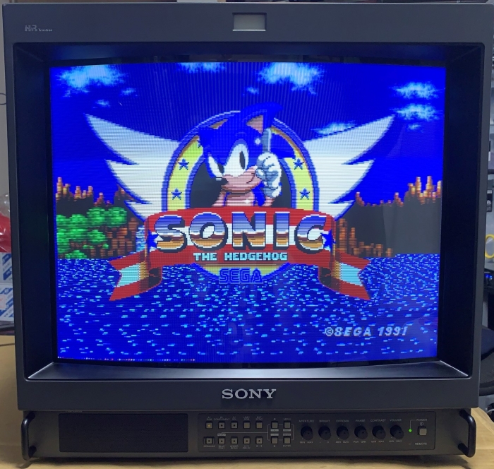 SONY 「PVM-20M4J」 HRトリニトロン ブラウン管モニタを買ってしまった