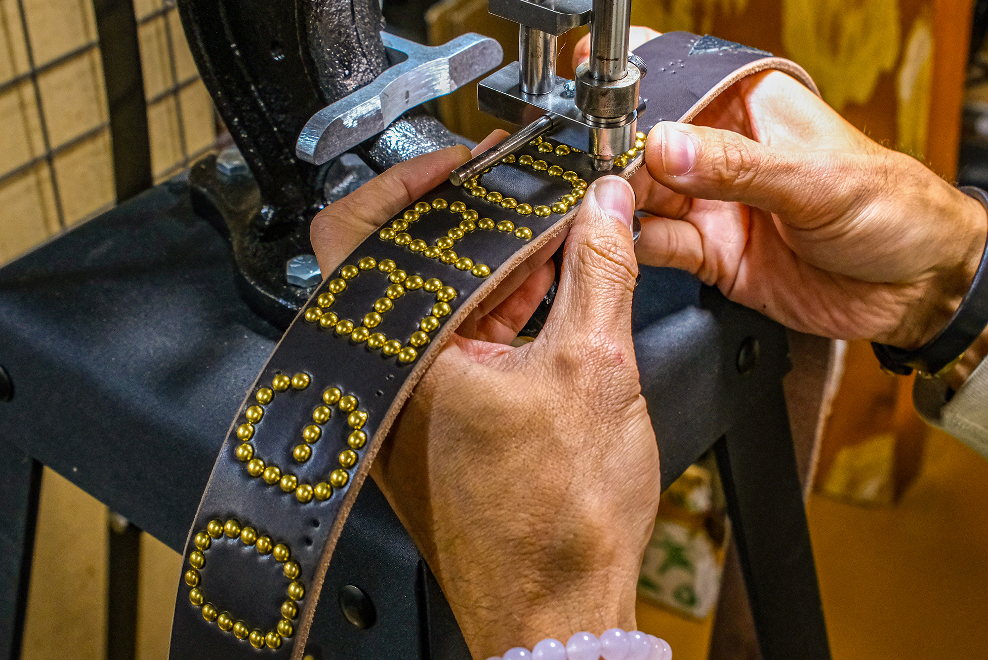 オヤジに相応しい、黒と金。 - オージーブロス