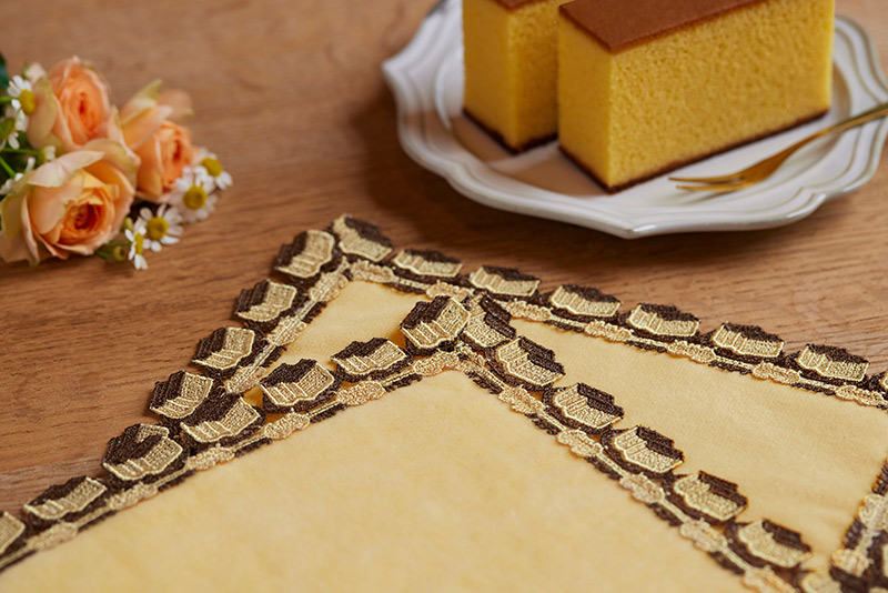 福砂屋のカステラモチーフの近沢レース店ハンカチ＆シュパットエコ