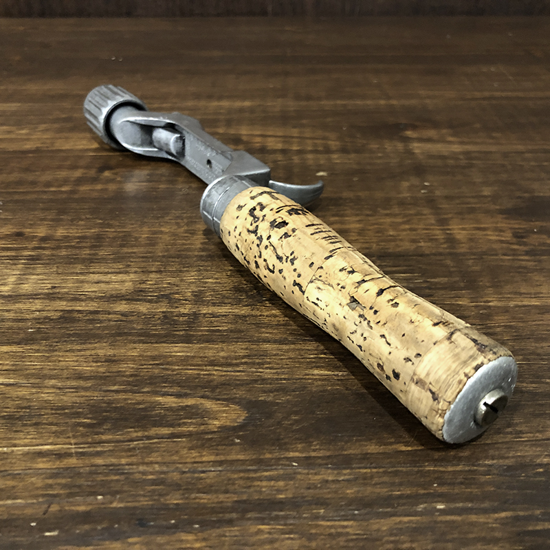 Featherweight Champion Grip All Angle Rod Handle Early Silver Cork