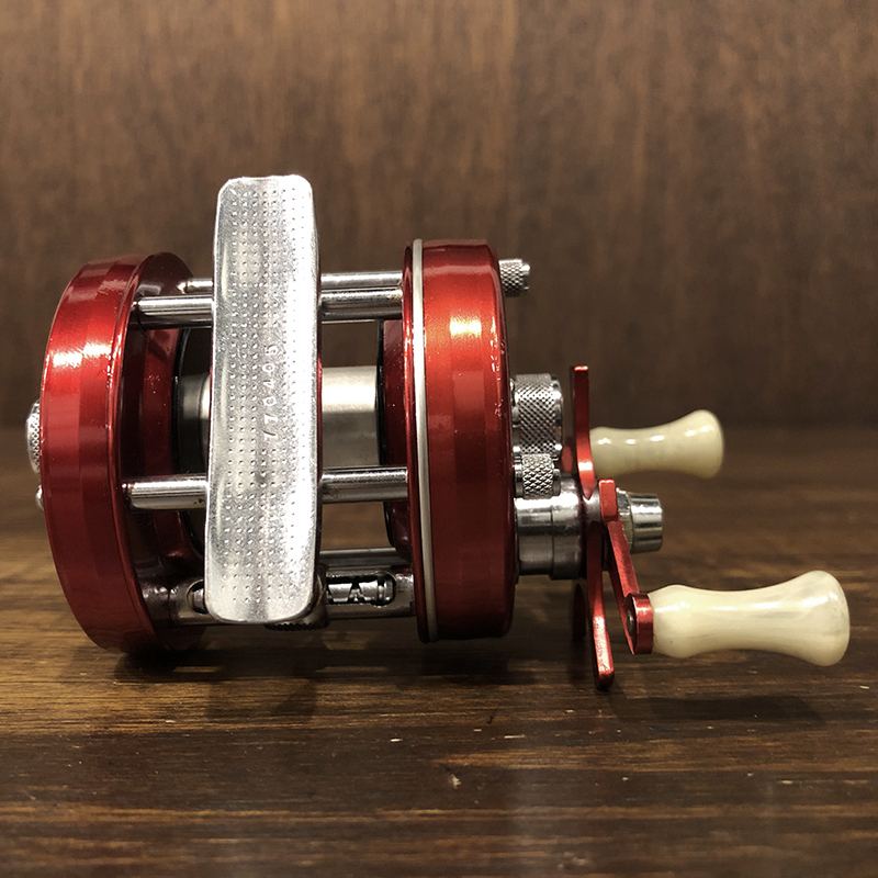 Abu Ambassadeur 5000 Red Bait Casting Reel 770405 アブ