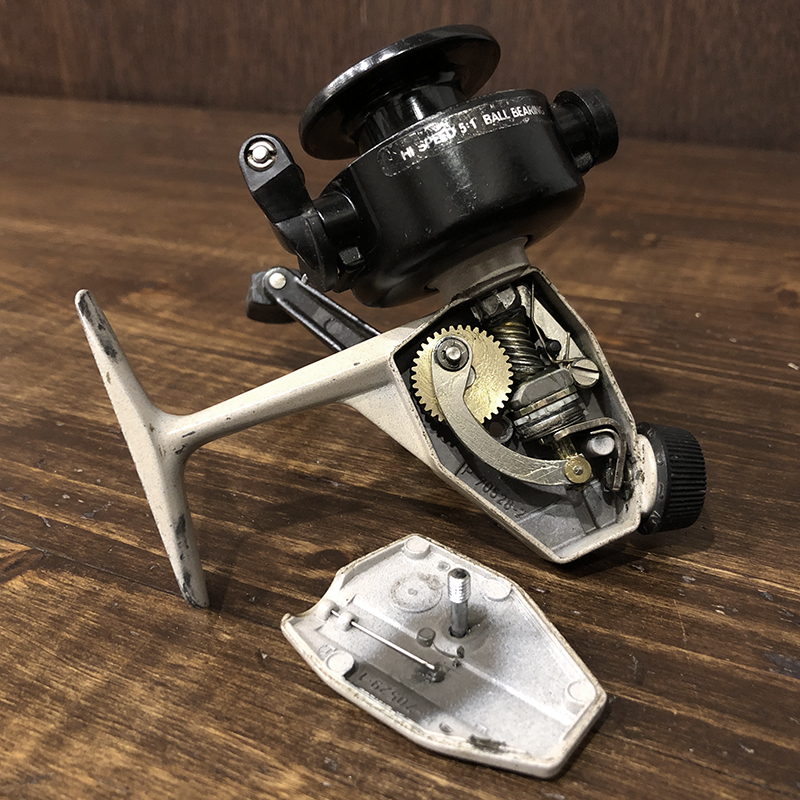 Abu Cardinal 3 Spinning Reel 800801 アブ カーディナル 3 ベージュ