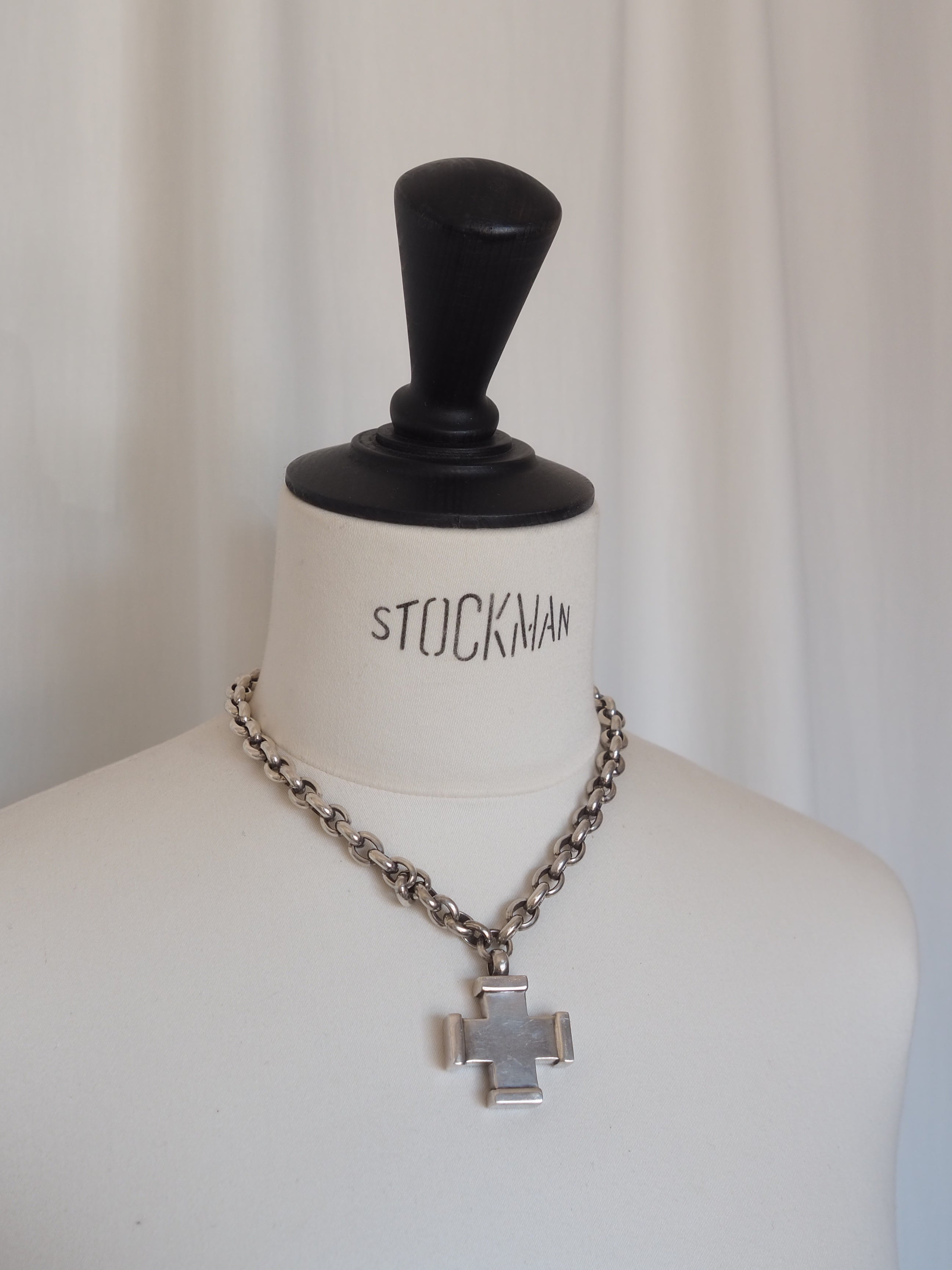 Tiffany & Co ヴィンテージ ティファニー ローマン クロス ネックレス