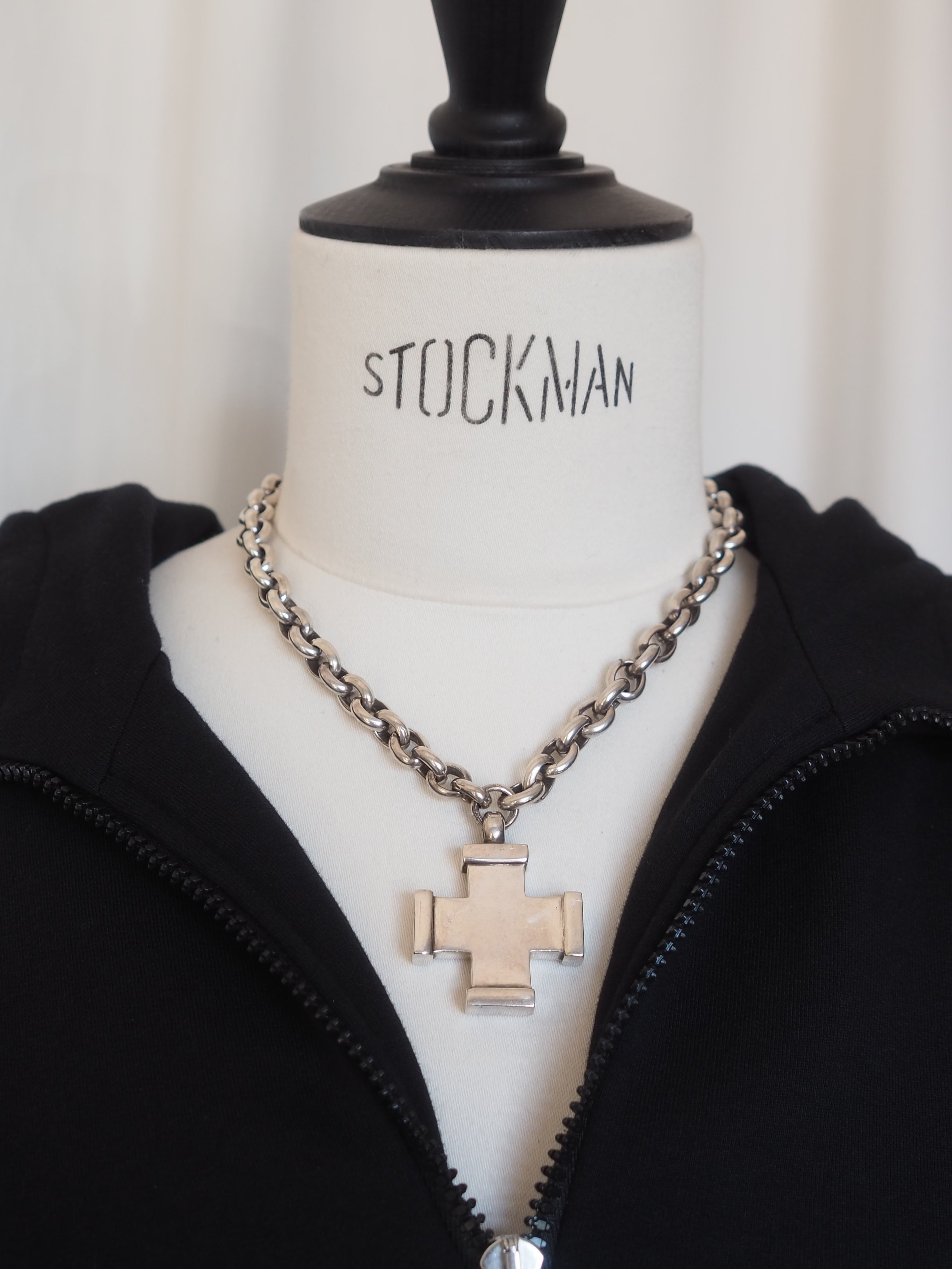 Tiffany & Co ヴィンテージ ティファニー ローマン クロス ネックレス