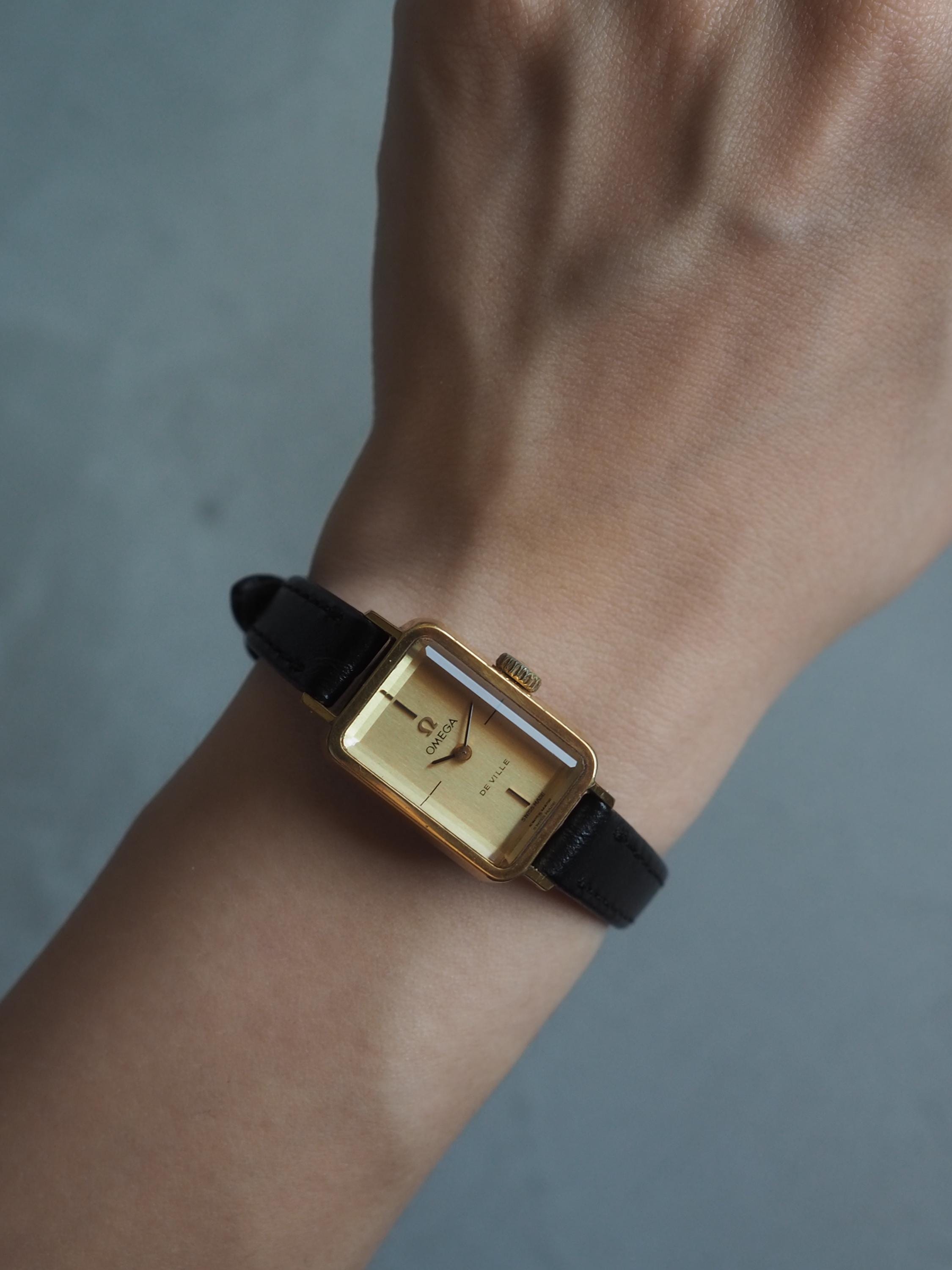 OMEGA オメガ DE VILLE デビル スクエア ウォッチ 腕周り ゴールド