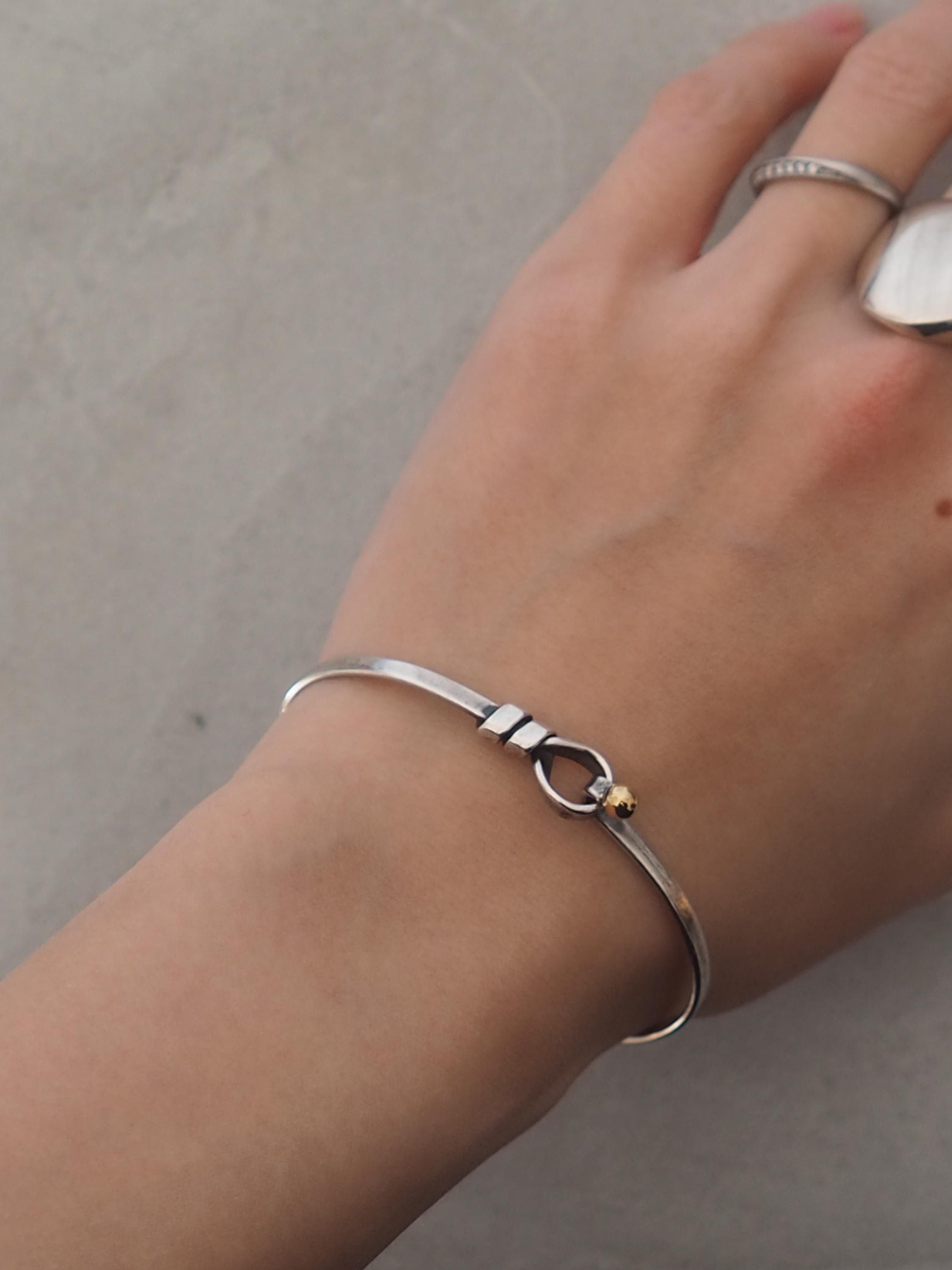 Tiffany & Co ティファニー フック&アイ バングル シルバー ゴールド