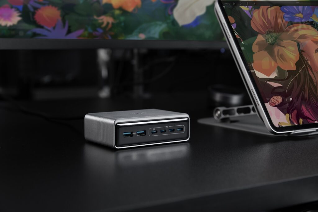 Ankerから6ポートかつ200W出力ができる充電器「Anker Prime Charger