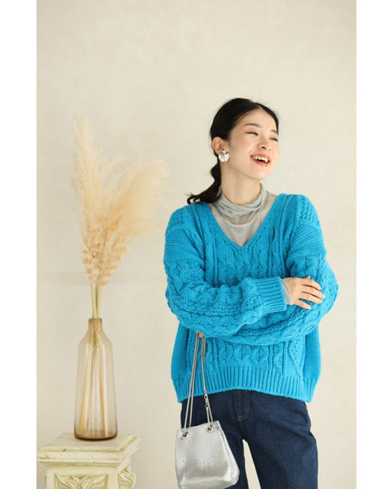 鮮やかブルーのざっくり編みニットプルオーバートップス – ONE PEACE