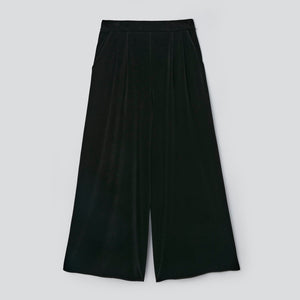 39140 Pants “Sporty L” – FOXEY 公式オンラインブティック