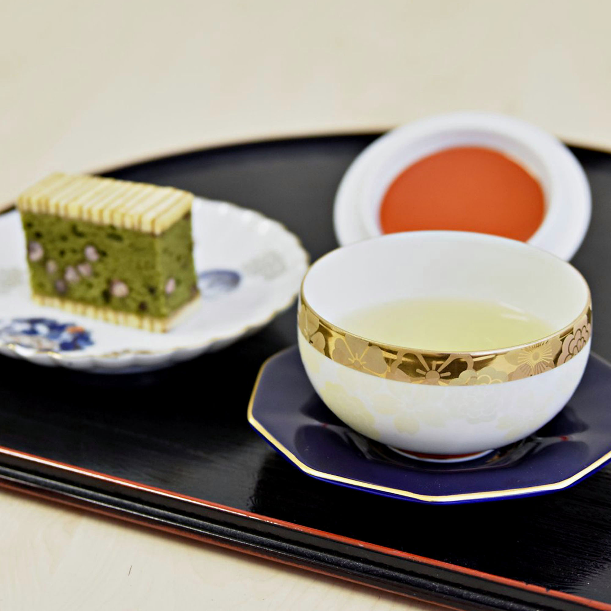 幸彩華）蓋付湯のみ5客セット|有田焼の老舗-香蘭社オンラインショップ