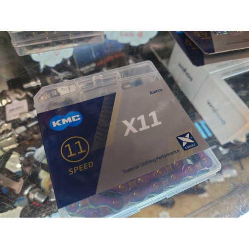 KMC ( ケーエムシー ) チェーン X11 オーロラブルーリミテッド 118L