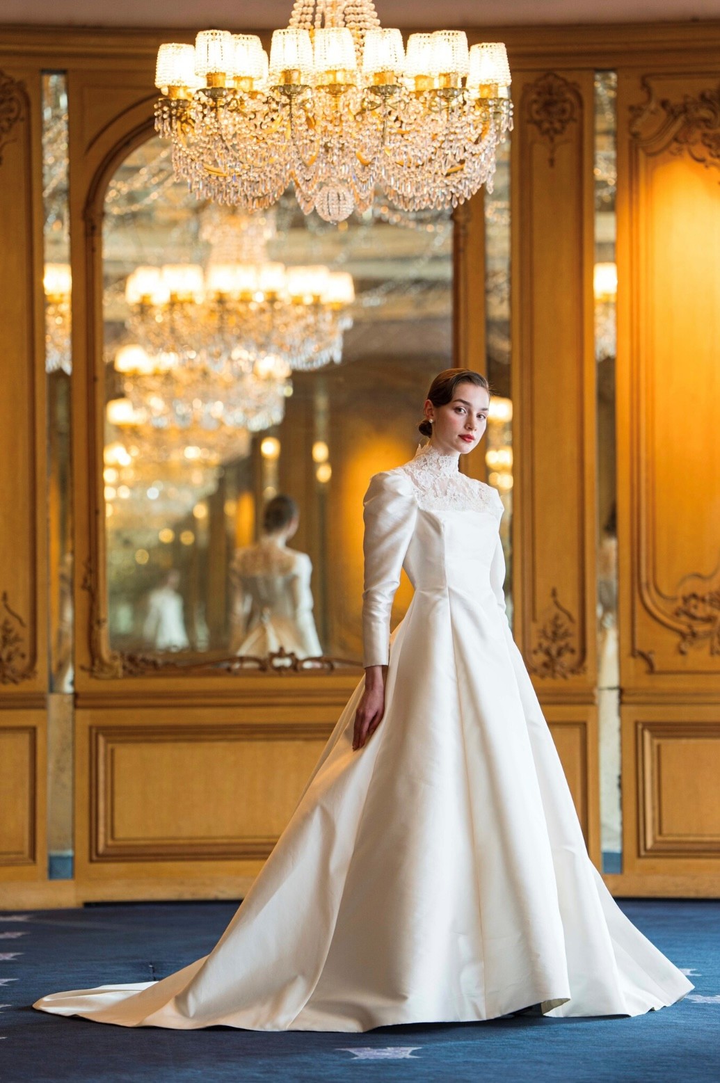 全てイタリア製ミカドシルク♡ロングスリーブドレスのご紹介