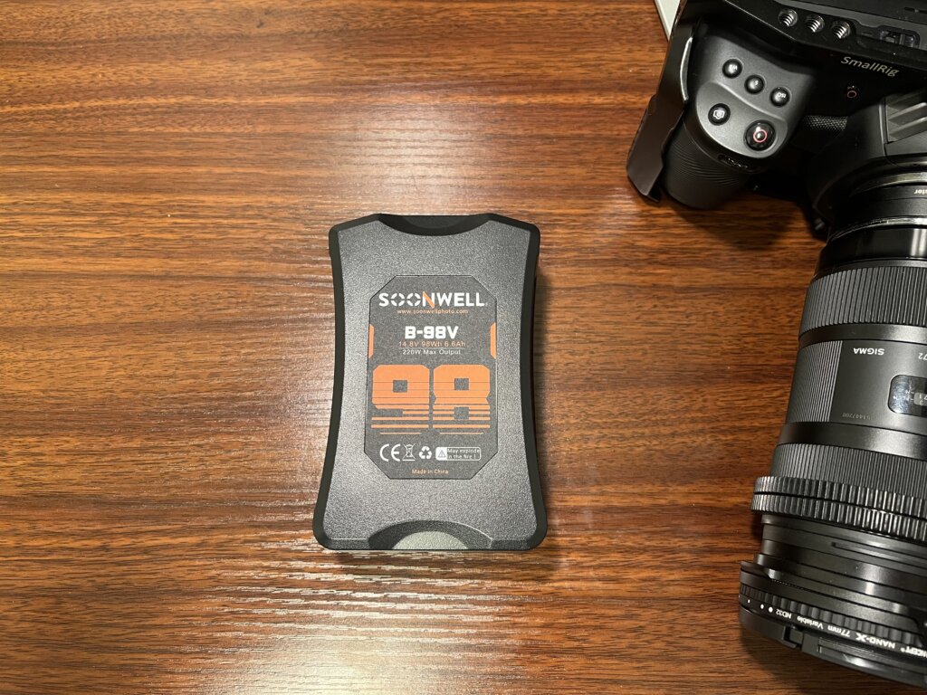 第5回 BMPCC4Kのリグ制作記録。〜業務用Vバッテリー装着編〜（SOONWELL