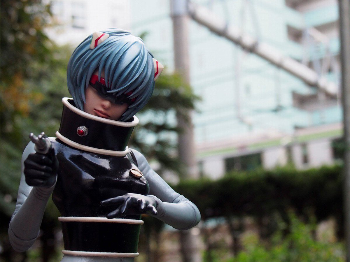 ブログ更新】 好評受注中の東宝30cmシリーズ 綾波レイ X星人Ver.をご