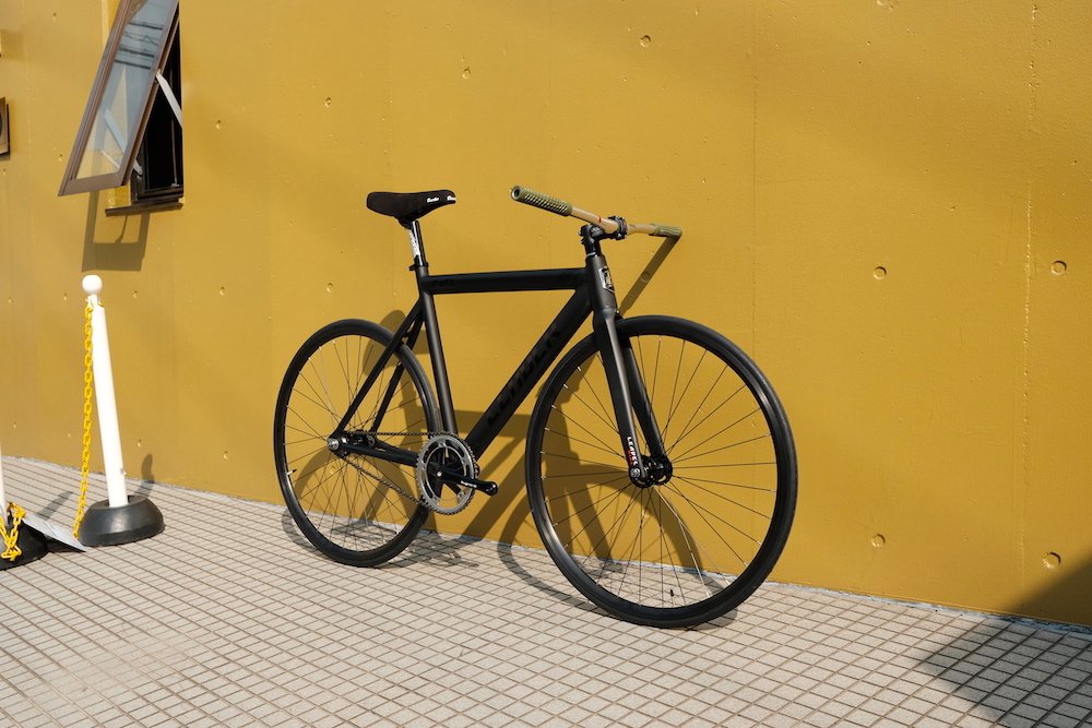 LEADER BIKE 721TRを使ったカスタムバイクをご紹介。 これからピスト