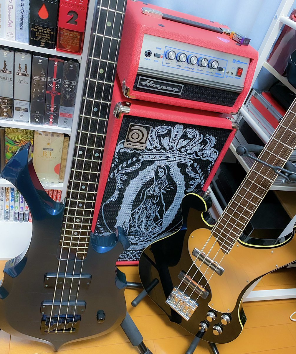 killer KB- BEELZE killer KB- stone blue killerのベースを弾い