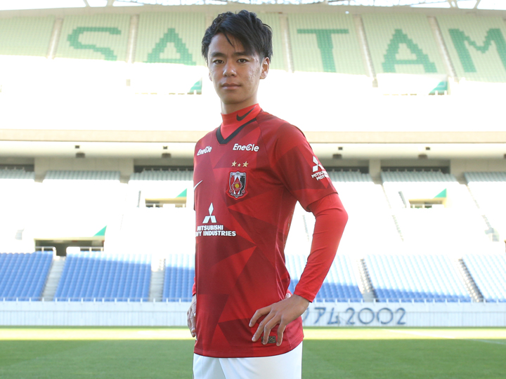 1/15(水)23:59まで、浦和レッズオンラインショップにて、2020レプリカ