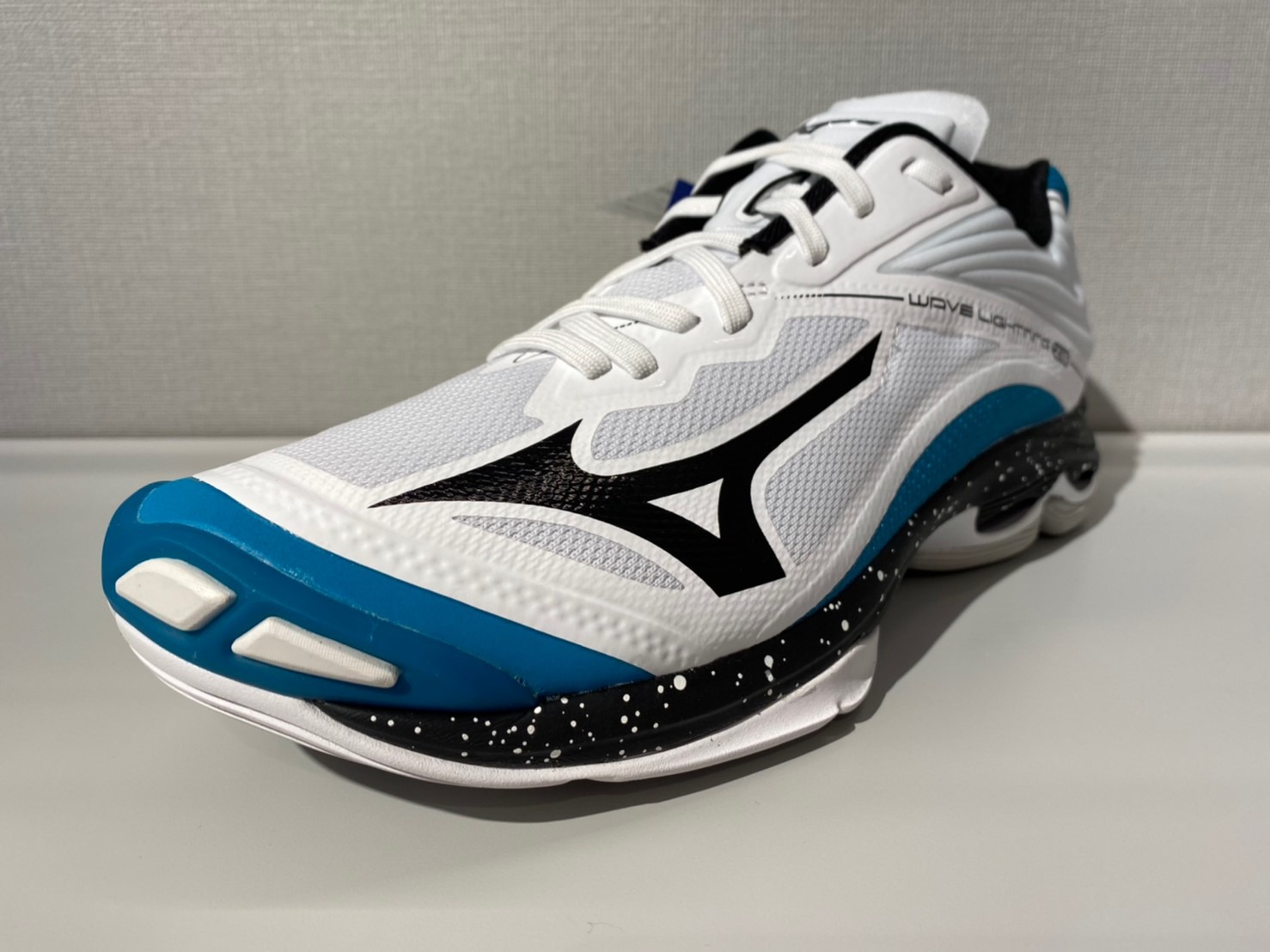 ウェーブライトニング Z6 バレーボールシューズ 24cm 楽天市場】ミズノ