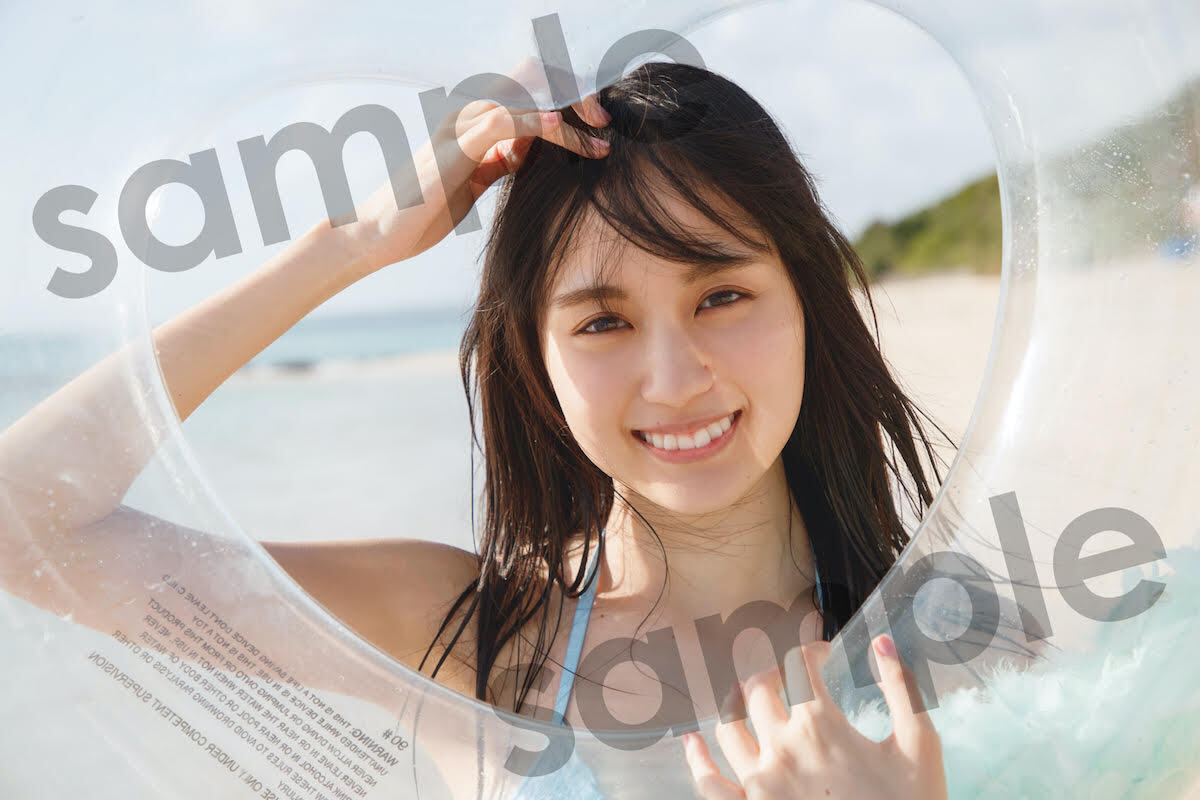 📙✨ #賀喜遥香1st写真集 ✨📙 モバイル限定特典ポストカードの絵柄が