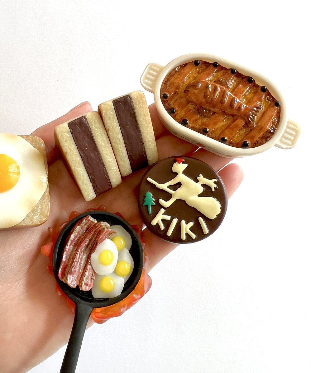 ジブリパークのお土産マグネット。 可愛いので見てください…！特に魔女