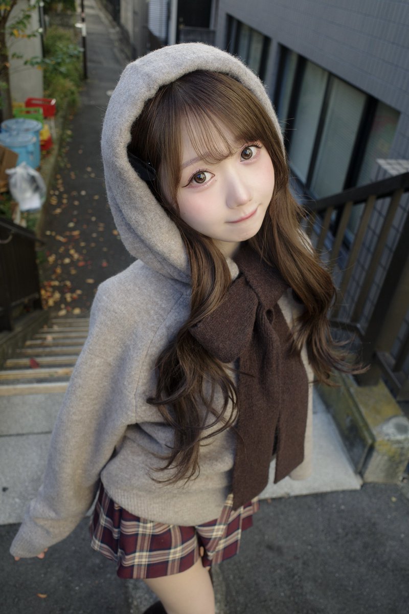 みりにゃが着てるZARAのカーディガン可愛い🎀🤎