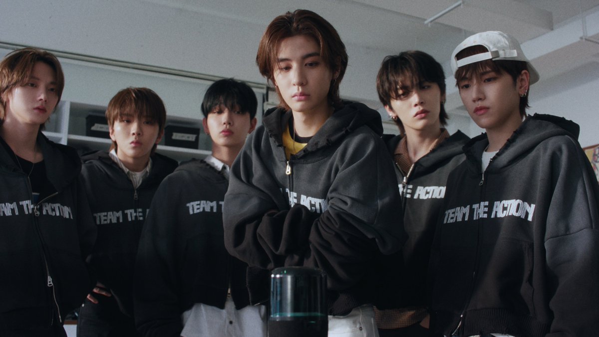 THE BOYNEXTDOOR ボネクド ACTION TEAM フーディー