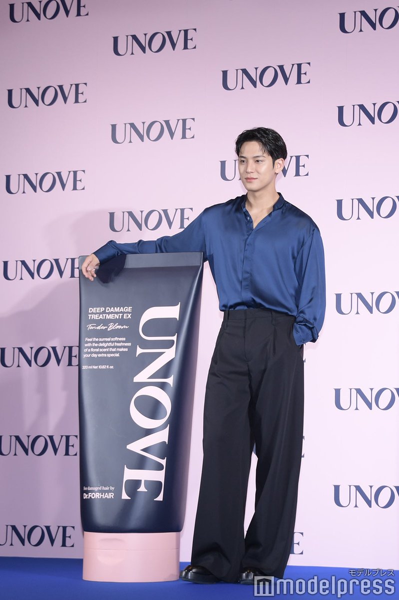 写真63枚📸】SEVENTEENミンギュ 投げキスに上がった歓声に照れ💦 製品