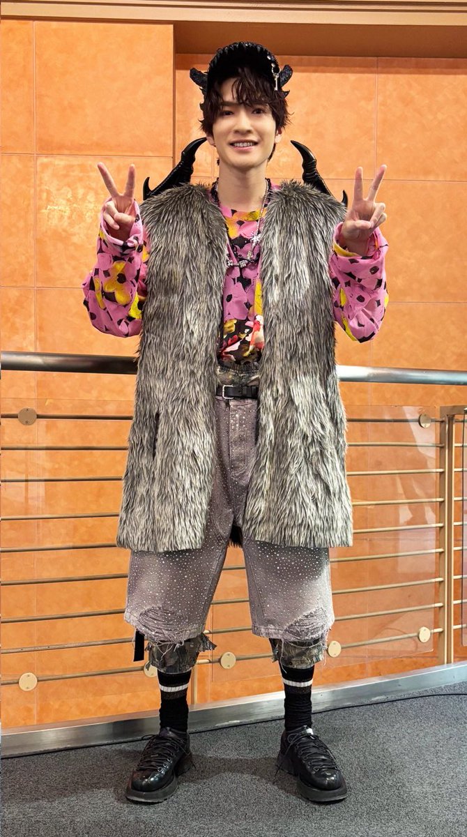 CDTVライブ！ライブ！ 💜深澤辰哉 衣装 (TOP) KIDILL (PANTS) Birth Of