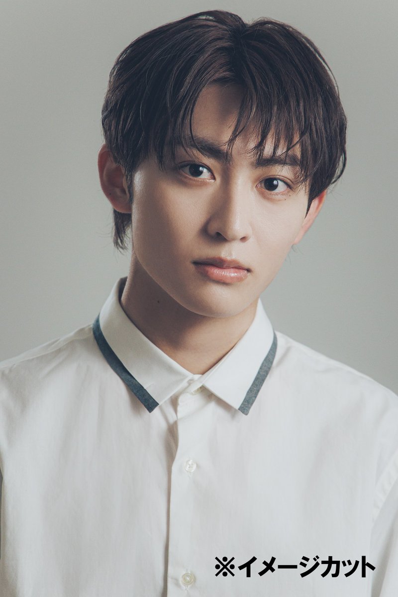 皆さま大変お待たせ致しました📢 ／ #日野友輔1st写真集『hiSTORY1