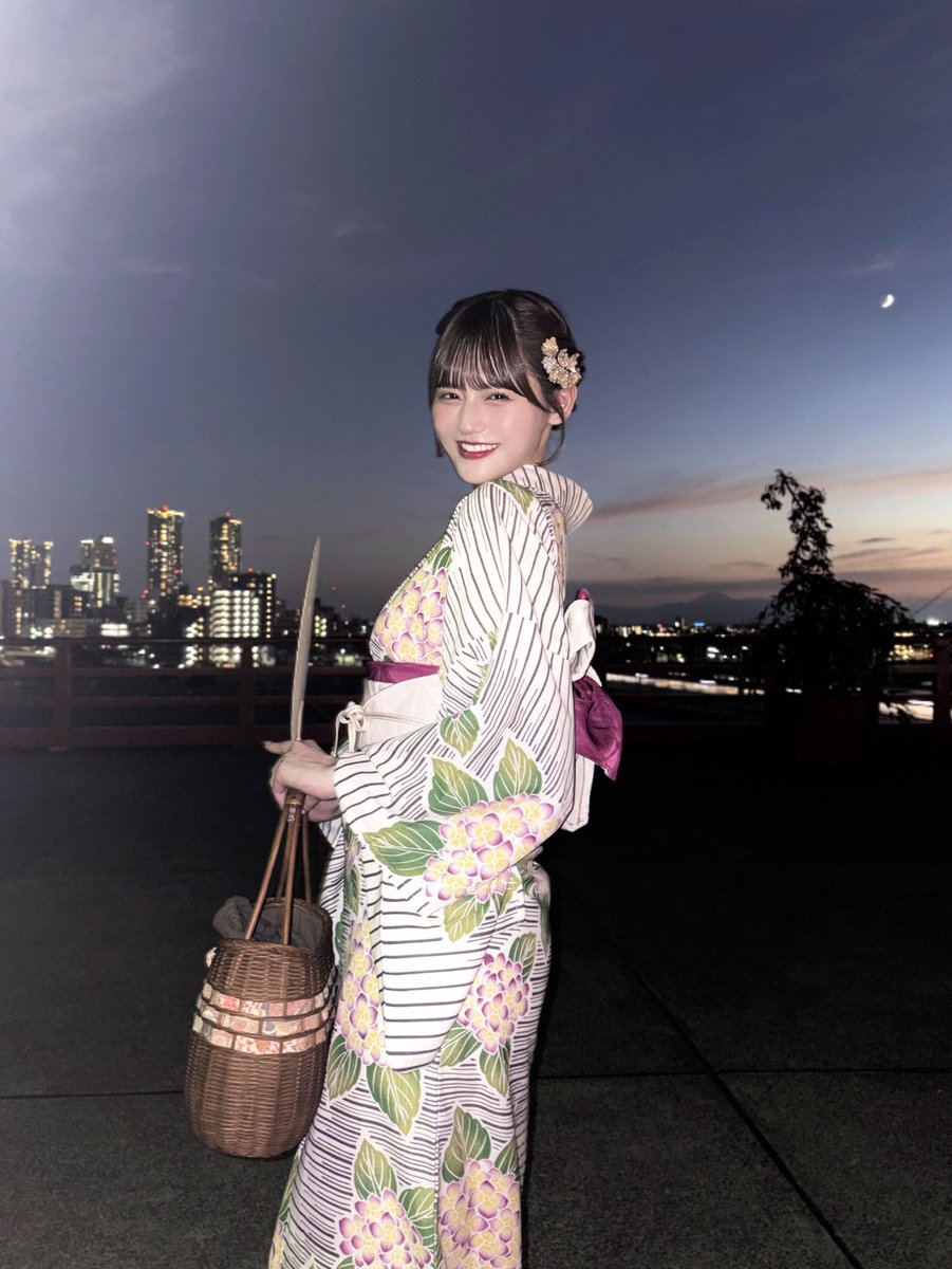 内緒バナシ 』 MVが公開されました🎐🐈 夏祭りで浴衣のイコラブちゃん