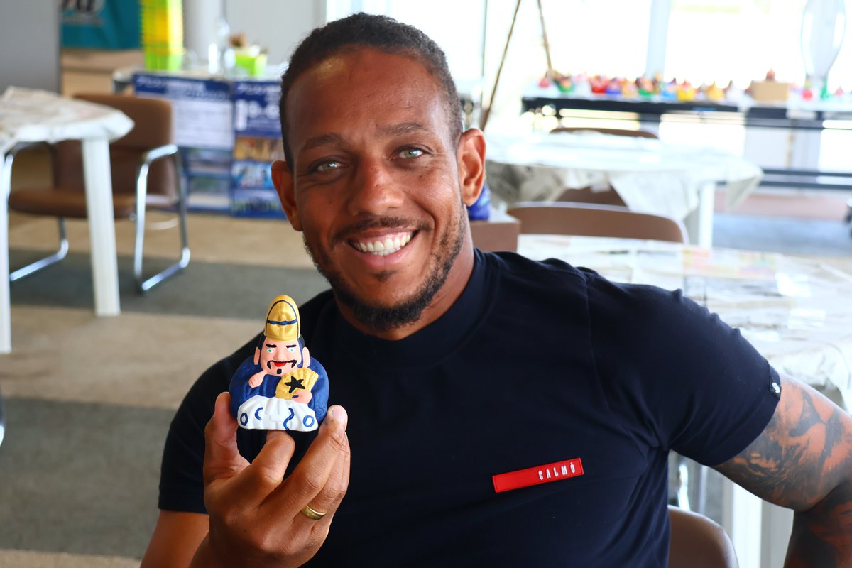 アビスパ福岡選手会smileプロジェクト」 今年は、選手が絵付けした博多