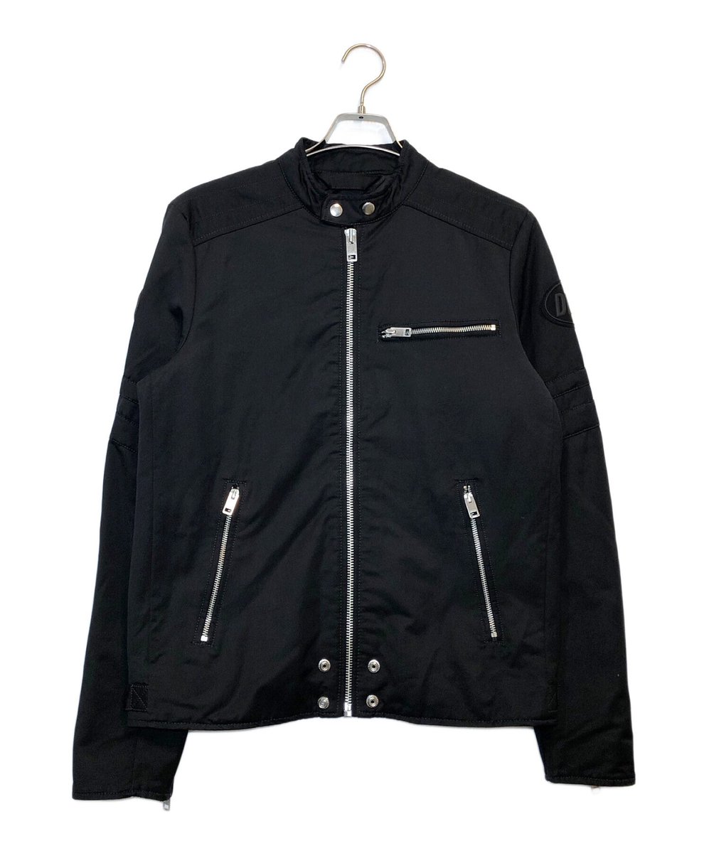 地面師たちで池田エライザがDIESELのライダース着てたの格好よかった。