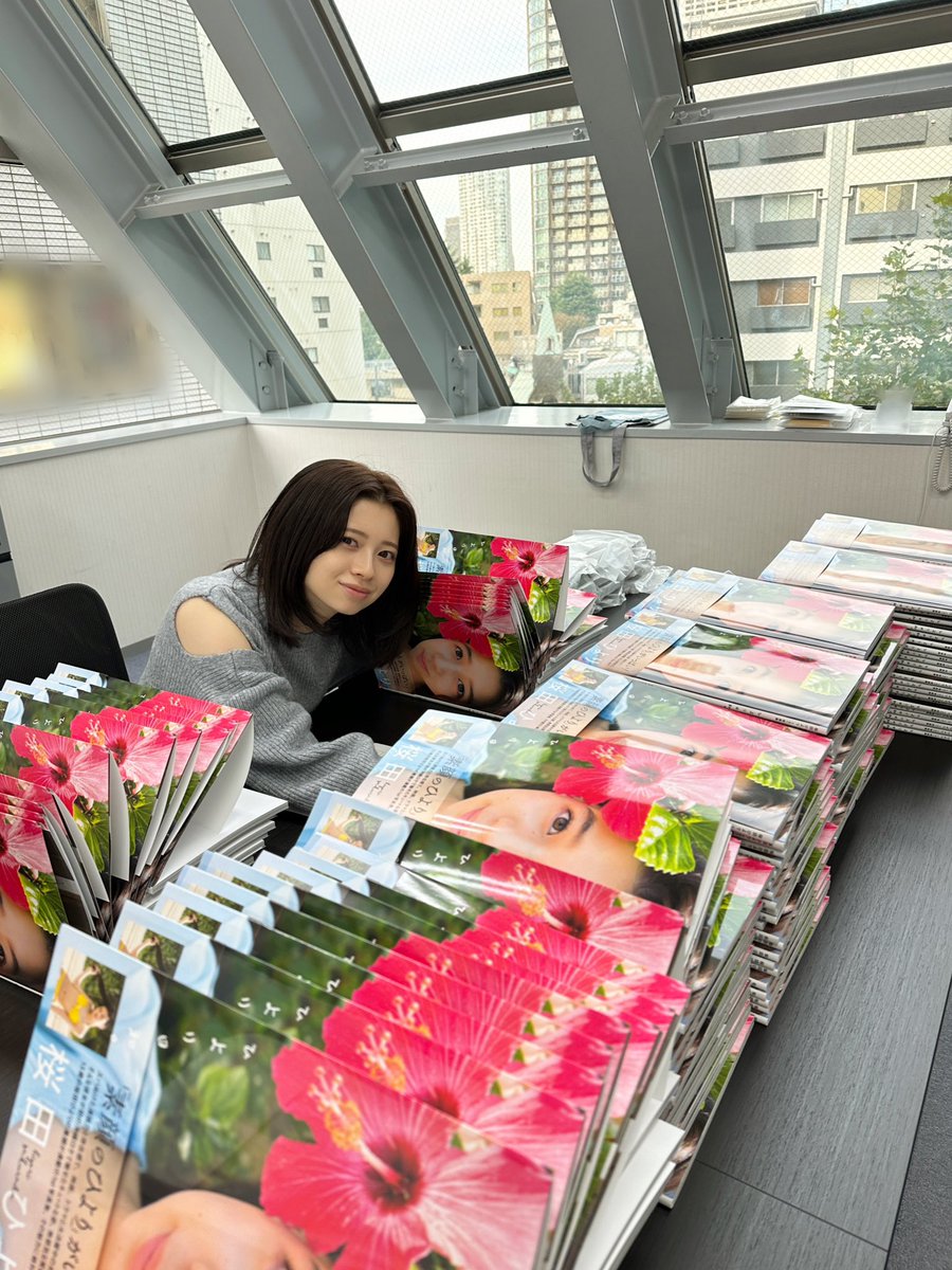 1st写真集『ひより日和。』のサイン&宛名付き特典は本日までです