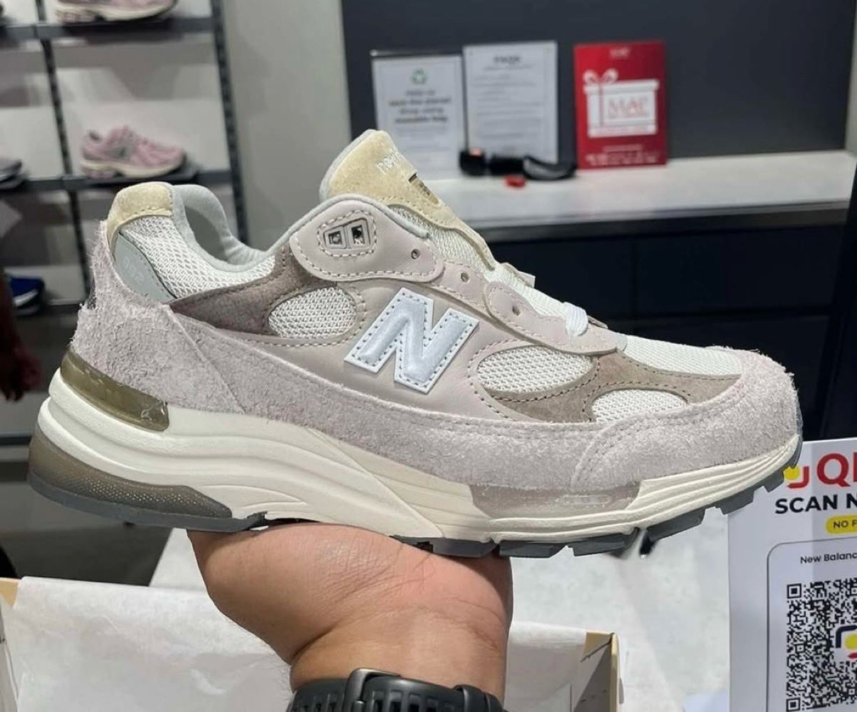 New Balance 992 “Moonrock/Mushroom”が発売予定 ［U992MM