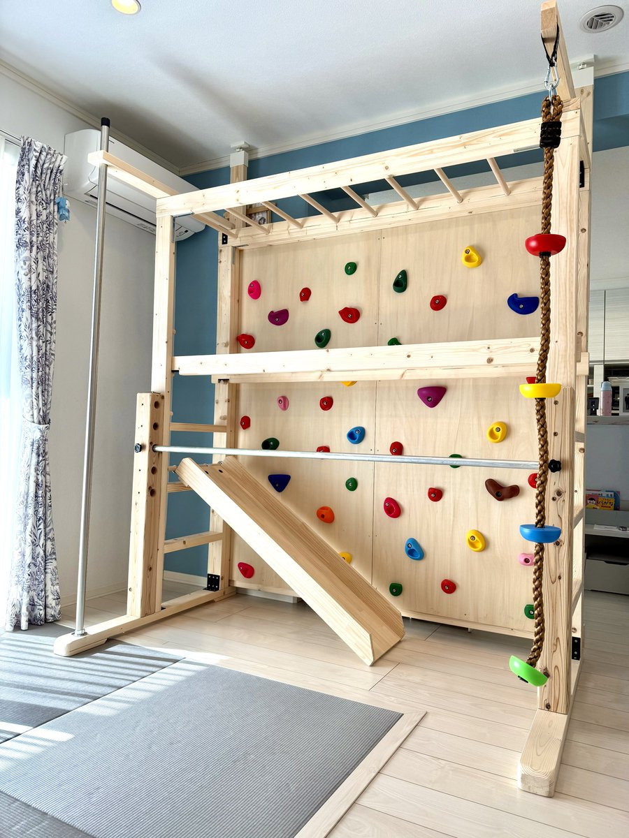 うんてい✖️2、ボルダリング、滑り台 鉄棒、登り棒、ターザンロープ