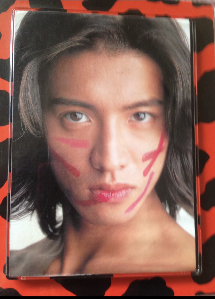 スーパーリップで攻めてこい。 懐かしい コスメCM初の男性起用だった