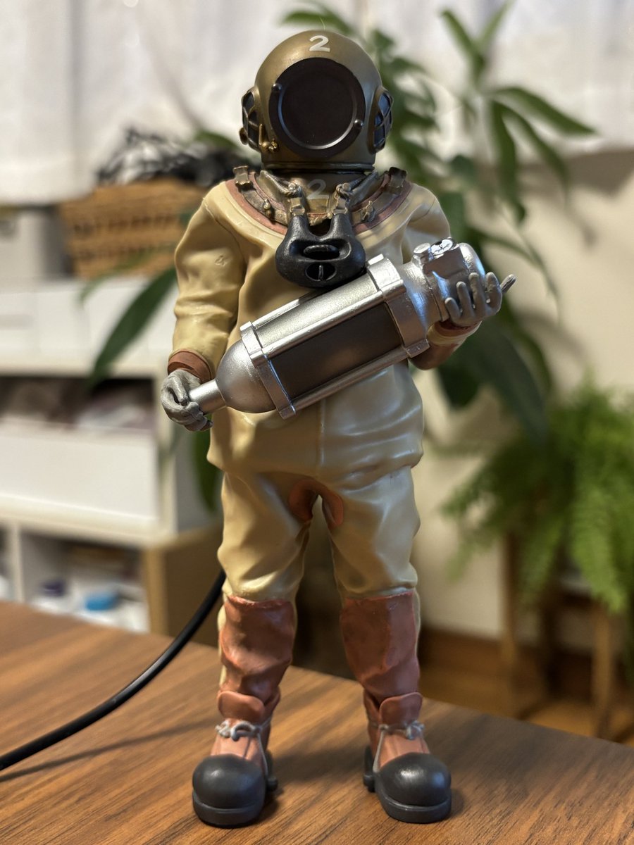 今夜の晩酌フィギュアは芹沢博士！非可動だけど随所に工夫があって