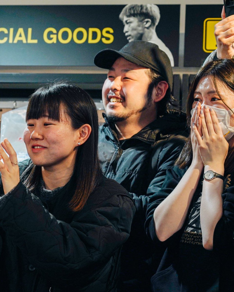 📸SPECIAL EVENT SNAP✨ 昨日、#井上尚弥 選手が来店し熱気と愛に包