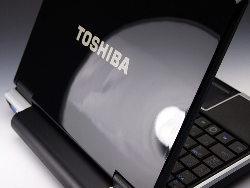 東芝「NB100」フォトレビュー