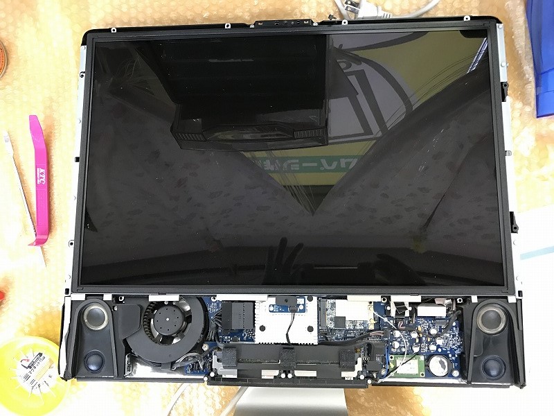 Apple一体型パソコン iMac A1224分解・HDD取り出し交換 - イマジネット