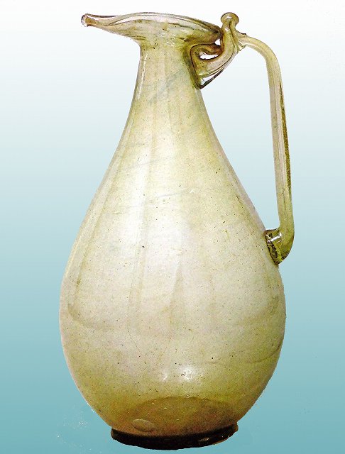 ペルシアの水瓶と白瑠璃瓶 : 写真でイスラーム