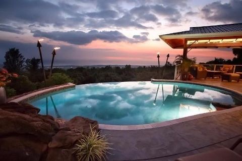 Pool Services in Hawaii by Poolbrite