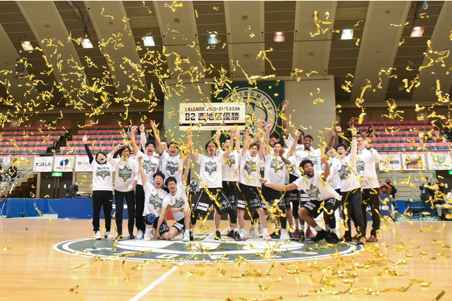 西宮ストークスのB2地区優勝を記念したヒュンメル製優勝Tシャツ発売