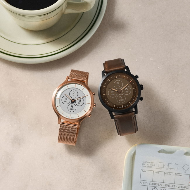 FOSSILが新タイプのハイブリッドスマートウォッチ「ハイブリッドHR」を
