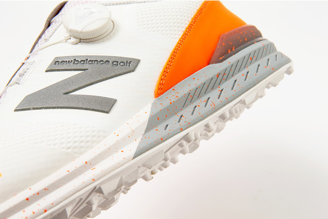 new balance golf がゴルフアパレル5周年を記念したゴルフシューズ2型