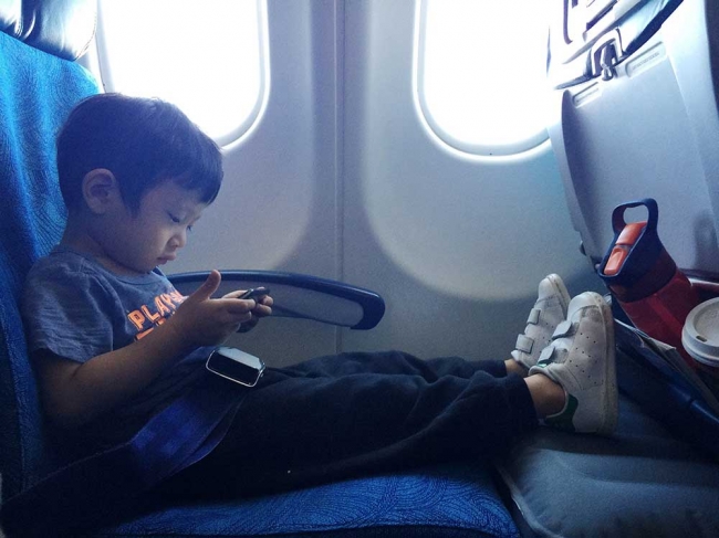 日本初上陸】子供用機内エアークッションの「フライトット」が日本初