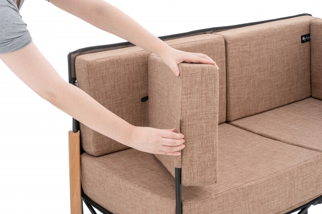 まるでリビングにいるような極上の心地良さのソファ＆アームクッション